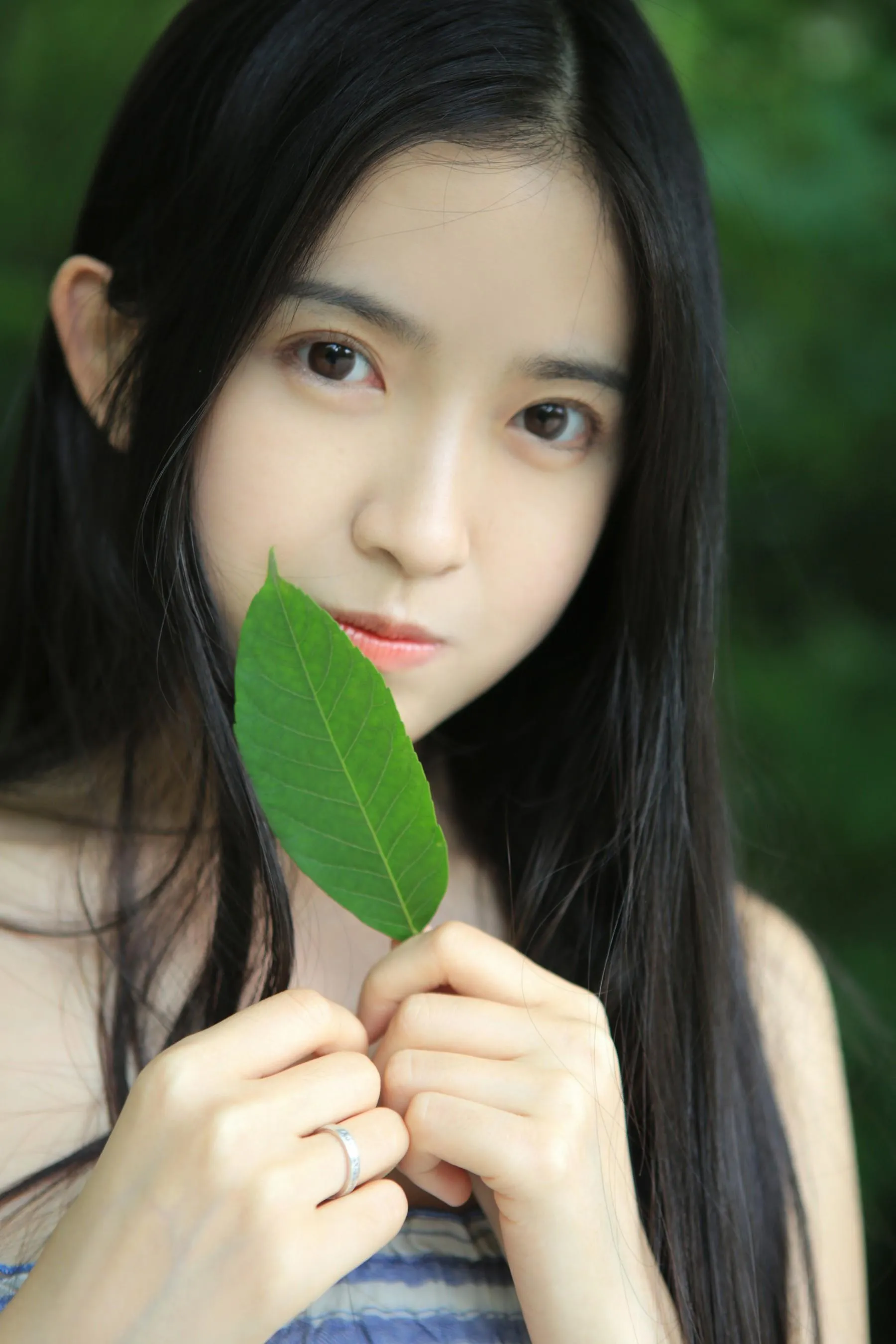 [YITUYU艺图语]2022.07.07 Hatsukio 小草草呀 [35P]插图1
